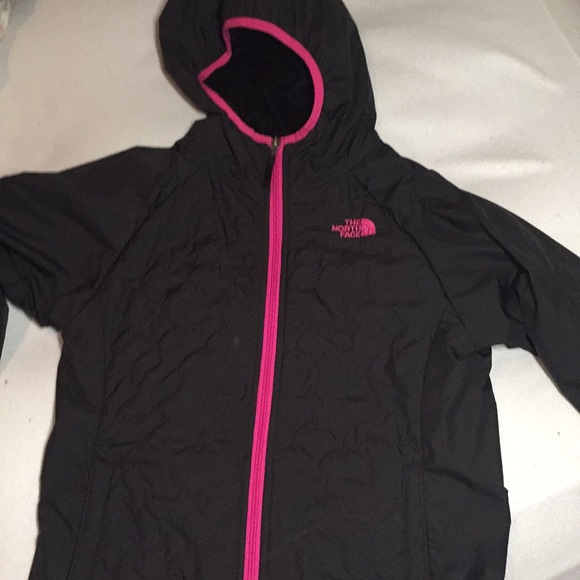 Girls’ North Face Jacket - Picture 8 of 8